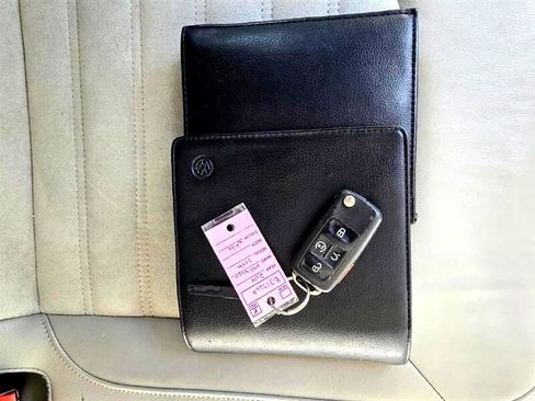 Used 2014 Volkswagen Passat TDI SEL Premium image 19