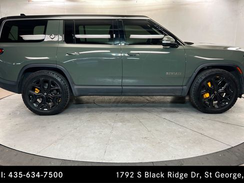 Used 2022 Rivian R1S Launch Edition image 6