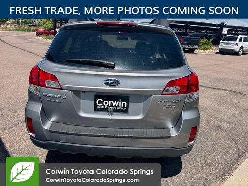 Used 2011 Subaru Outback 3.6R Limited AWD/4WD image 6