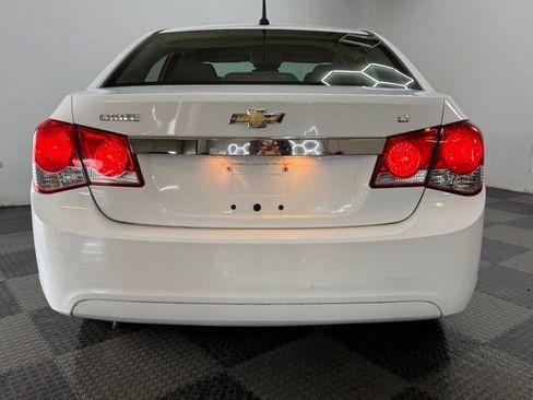 Used 2014 Chevrolet Cruze LT image 9