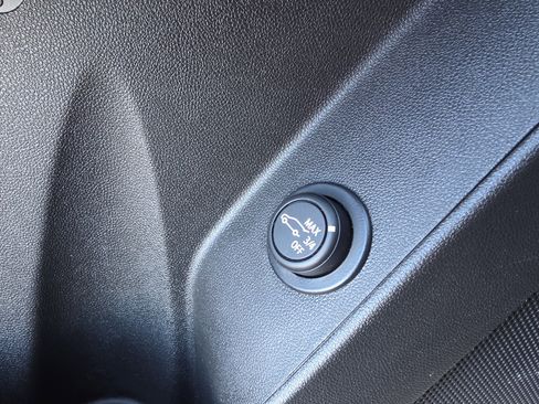 Used 2022 Chevrolet Equinox LT image 15