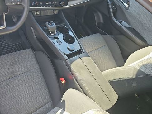 Used 2021 Nissan Rogue SV AWD/4WD image 22