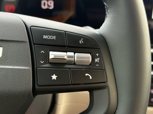 New 2026 Kia Sportage EX image 17