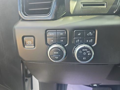 Used 2025 GMC Sierra 1500 AT4 AWD/4WD image 20