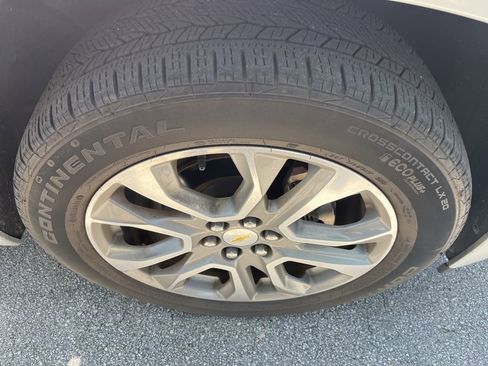 Used 2019 Chevrolet Traverse Premier w/ LPO, Floor Liner Package image 11