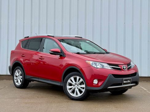 Used 2015 Toyota RAV4 Limited image 8