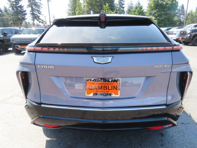 Certified 2024 Cadillac Lyriq Luxury AWD/4WD image 7
