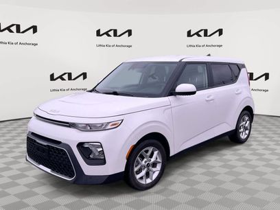 Certified 2022 Kia Soul LX w/ Technology Package