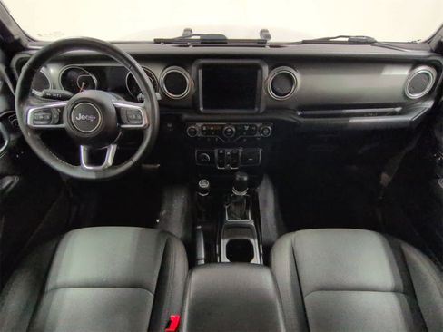 Certified 2019 Jeep Wrangler Unlimited Sahara image 16