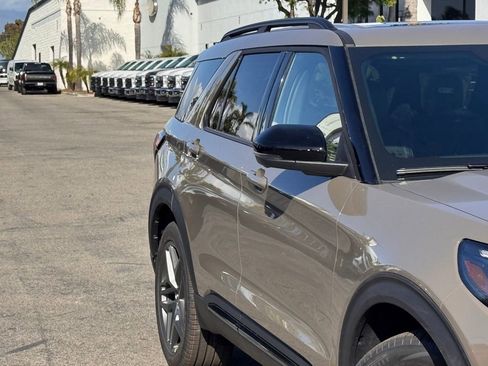 New 2026 Ford Explorer ST w/ Sun And Sound Package image 5