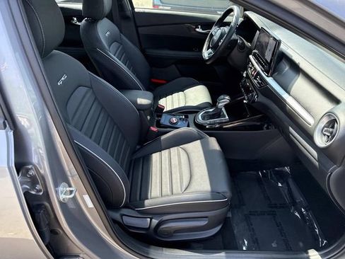 Used 2024 Kia Forte GT-Line w/ GT-Line Premium Package image 9