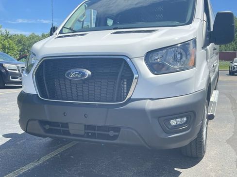Used 2025 Ford Transit 250 Low Roof w/ Exterior Upgrade Package RWD image 28