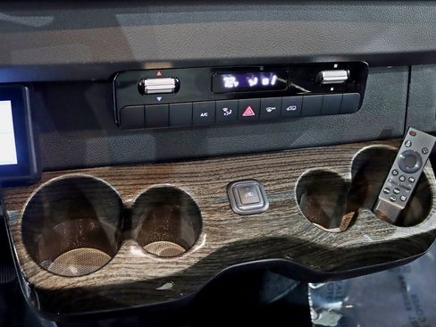 Used 2024 Mercedes-Benz Sprinter 3500 image 26