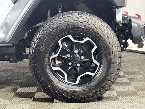 Used 2022 Jeep Gladiator Rubicon w/ Trailer Tow Package image 13