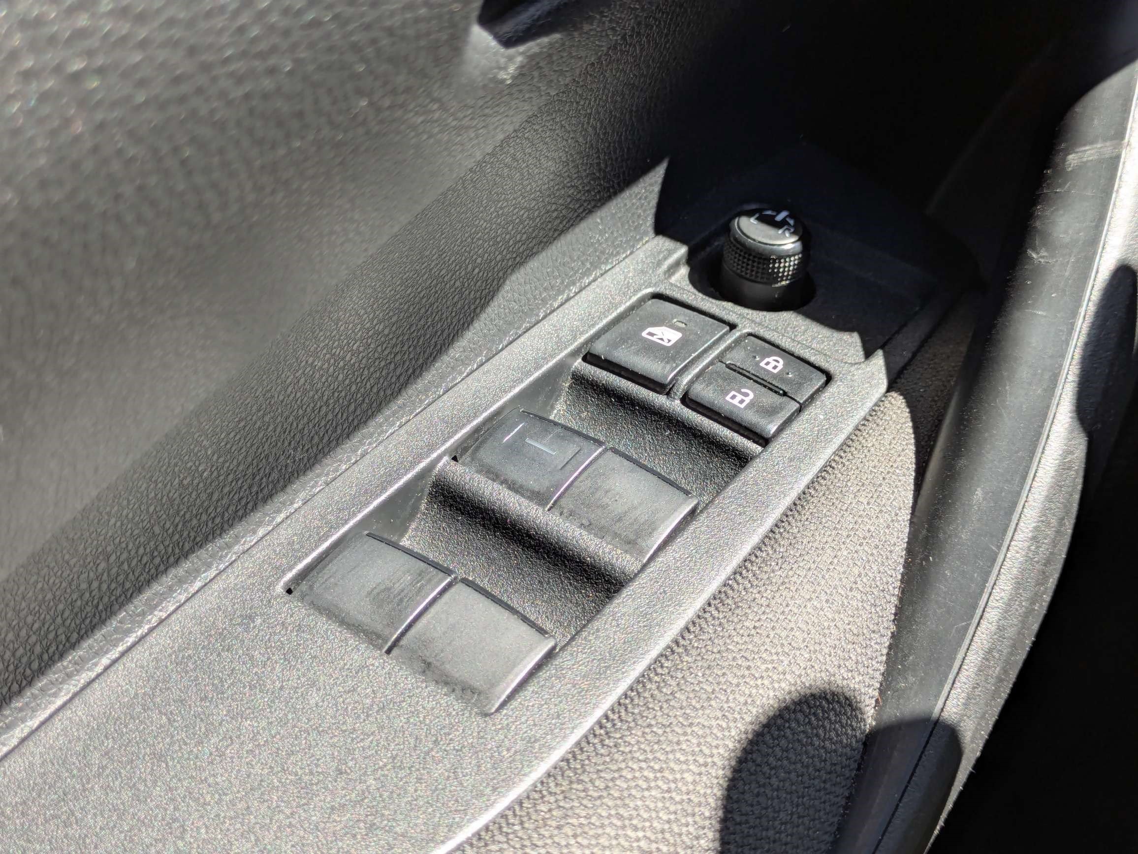 Used 2023 Toyota Corolla LE FWD image 29