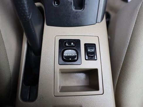 Used 2010 Toyota RAV4 4WD image 22