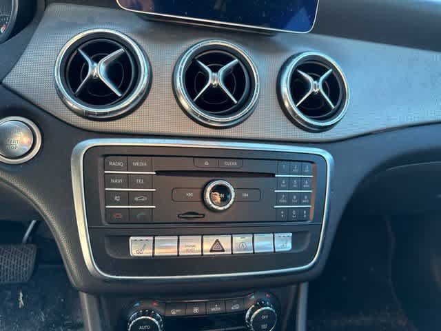 Used 2018 Mercedes-Benz CLA 250 4MATIC image 7