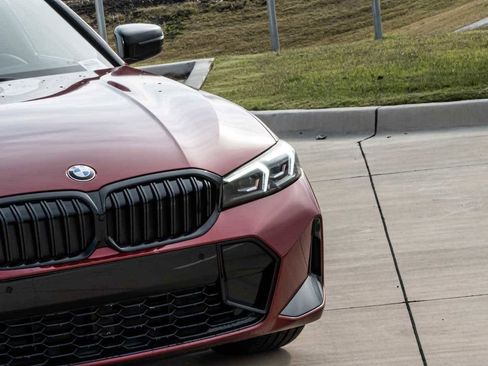 New 2026 BMW 330i Sedan w/ M Sport Package image 6