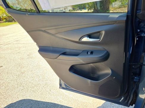 New 2026 Buick Envista Sport Touring w/ Convenience I Package FWD image 10