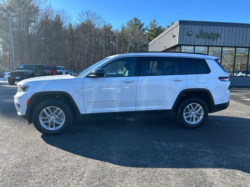 Used 2025 Jeep Grand Cherokee L Laredo w/ Luxury Tech Group I image 15