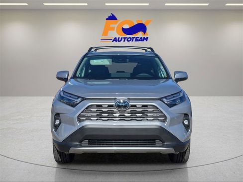 New 2025 Toyota RAV4 Limited image 8