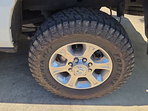 Used 2024 RAM 2500 Big Horn AWD/4WD image 5