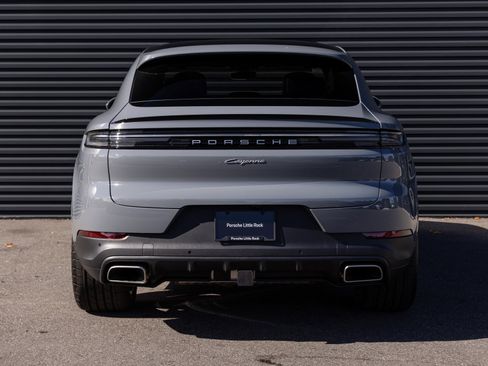Certified 2026 Porsche Cayenne Coupe image 6