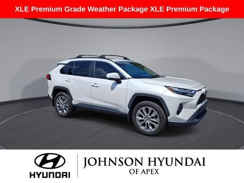 Used 2022 Toyota RAV4 XLE Premium FWD image 2