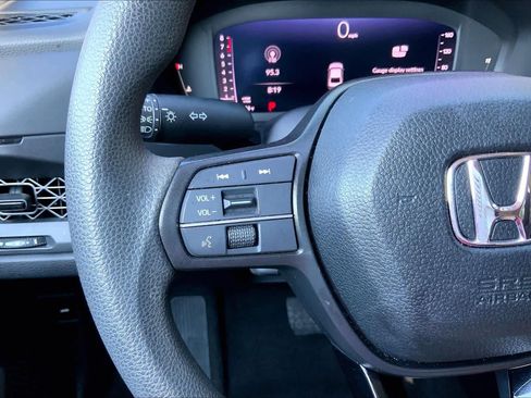 Used 2025 Honda Accord LX image 21