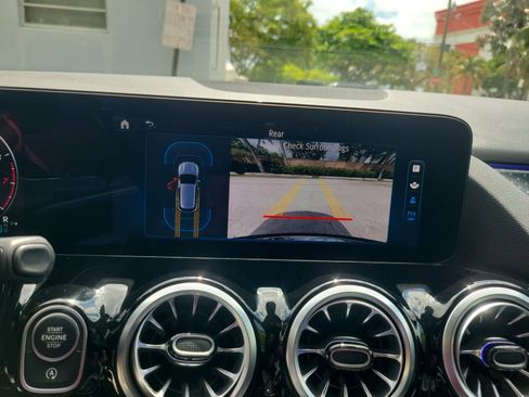 Used 2025 Mercedes-Benz GLA 250 image 19