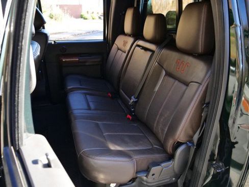 Used 2016 Ford F450 King Ranch w/ King Ranch w/Chrome Package image 28