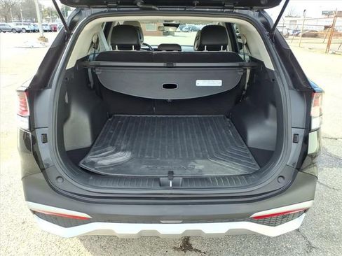 Used 2024 Kia Sportage EX image 12