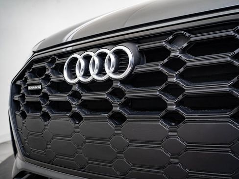 Used 2025 Audi Q5 2.0T Premium w/ Convenience Plus Package image 3