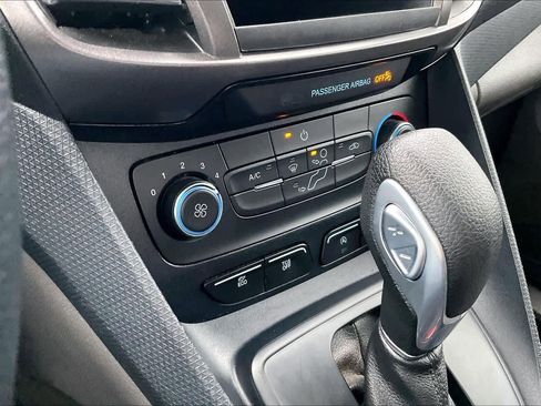 Used 2022 Ford Transit Connect XL image 29