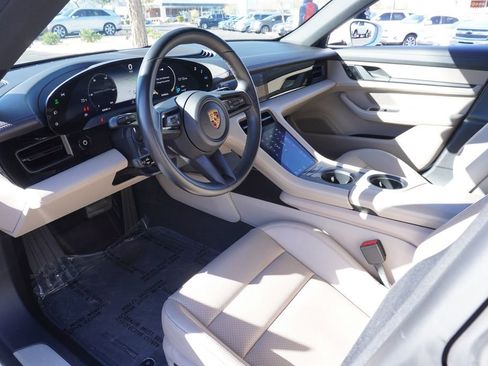 Used 2020 Porsche Taycan 4S image 17