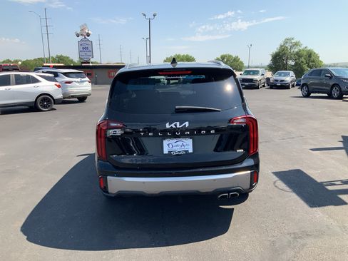 Used 2025 Kia Telluride S AWD/4WD image 6