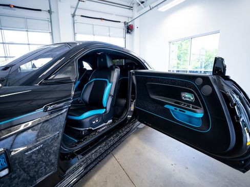 Used 2024 Rolls-Royce Spectre w/ Spectre Launch Package AWD/4WD image 30
