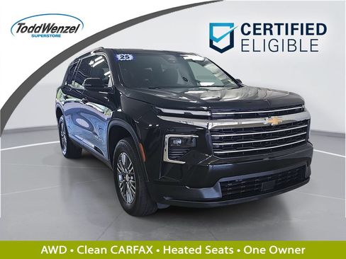 Used 2025 Chevrolet Traverse LT AWD/4WD image 1