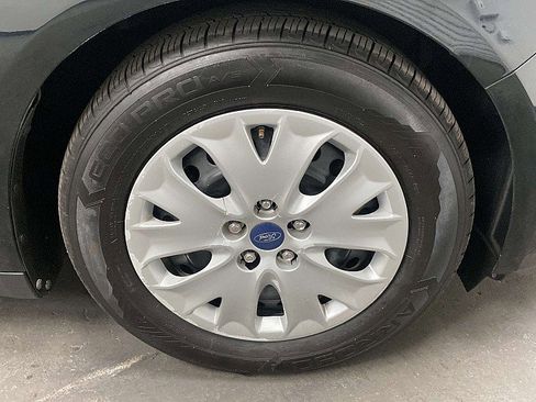 Used 2014 Ford Fusion S image 16