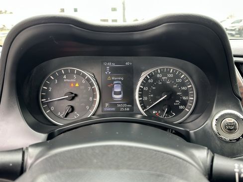 Used 2018 INFINITI Q50 Luxe w/ Essential Package (3.0T Luxe) image 29