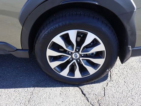 Certified 2025 Subaru Outback Limited w/ Popular Package #2 image 42