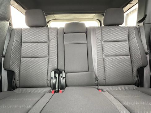 Used 2019 Jeep Grand Cherokee Laredo AWD/4WD image 28