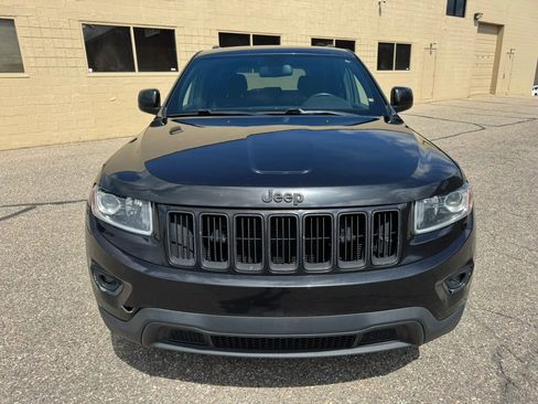 Used 2014 Jeep Grand Cherokee Laredo w/ Quick Order Package 23E AWD/4WD image 2