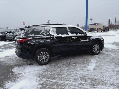 Used 2023 Chevrolet Traverse LT image 33