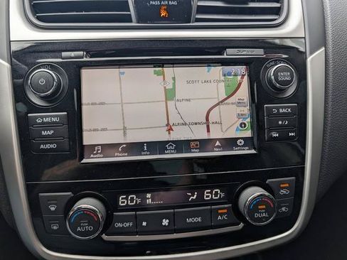 Used 2018 Nissan Altima 2.5 SV w/ 2.5 SV Technology Package FWD image 14