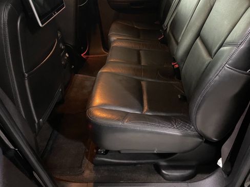 Used 2009 Cadillac Escalade EXT image 19