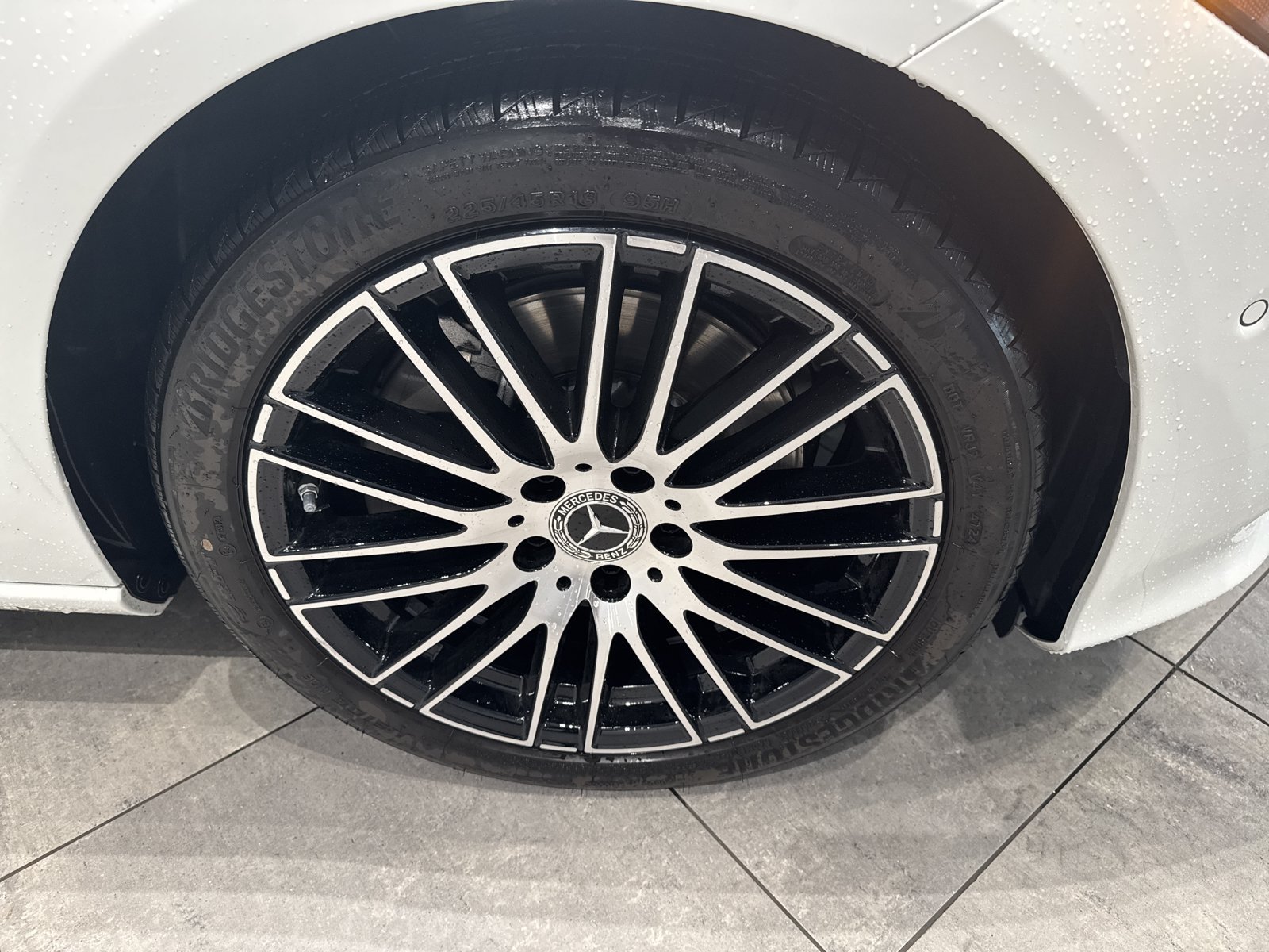 Used 2025 Mercedes-Benz C 300 4MATIC Sedan image 12