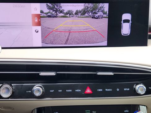 New 2026 Genesis GV70 2.5T AWD/4WD image 13