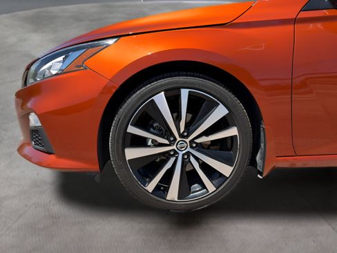 Certified 2022 Nissan Altima 2.5 SR FWD image 27