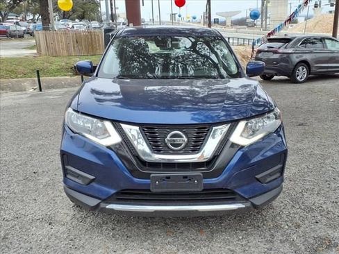 Used 2018 Nissan Rogue S FWD image 4